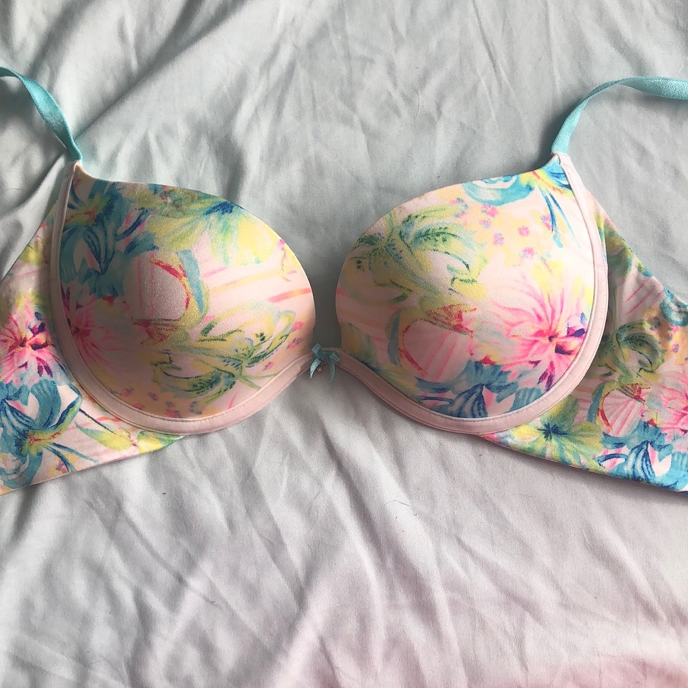 Victoria’s Secret bra